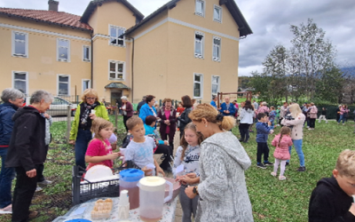 Jesensko druženje z dedki in babicami na PŠ Olševek